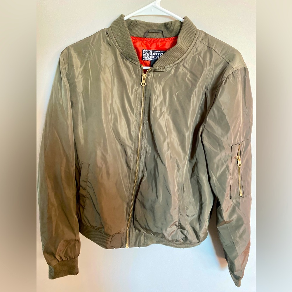 Green Bomber jacket in the size Large. Worn once.